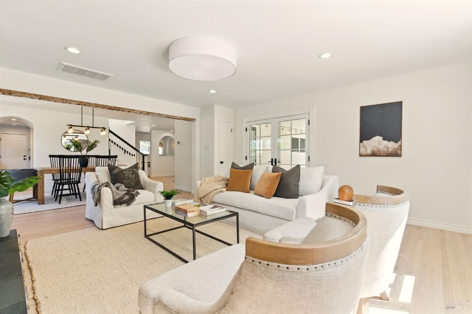 Property Photo:  809 Paula Lane  CA 94952 