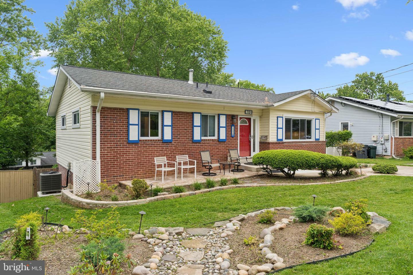 Property Photo: 709 Harrington Road MD 20852