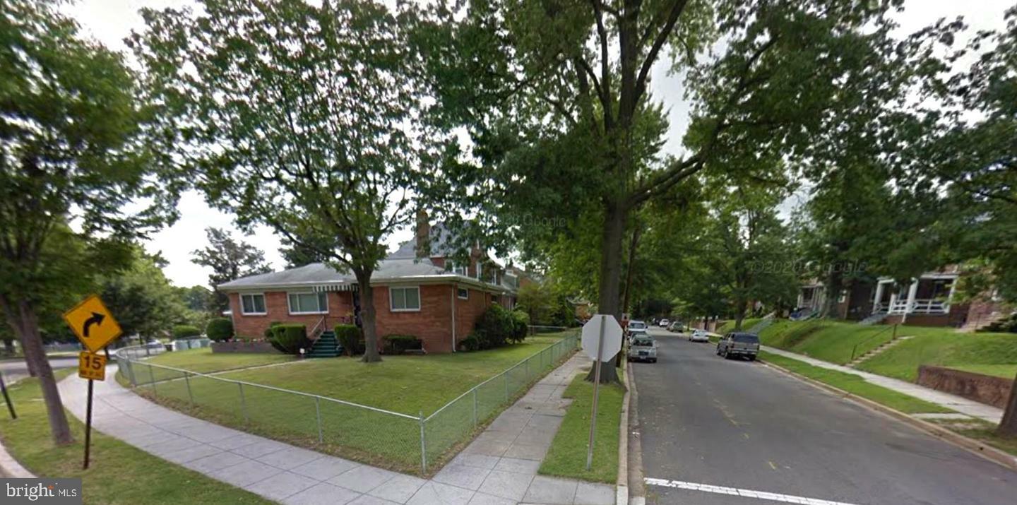 Property Photo: 1501 Douglas Street NE DC 20018