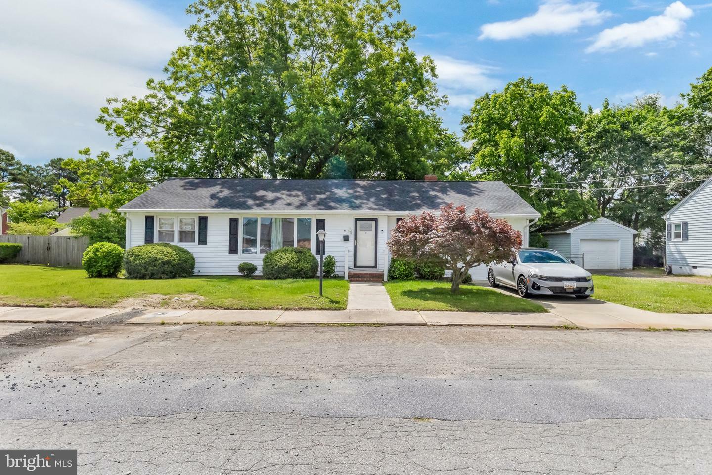 Property Photo: 9 Central Avenue MD 21851