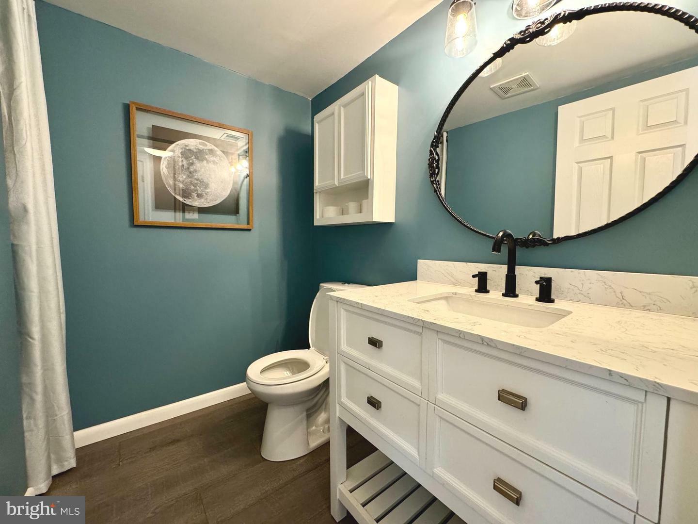 Property Photo: 203 Ritter Place VA 22611