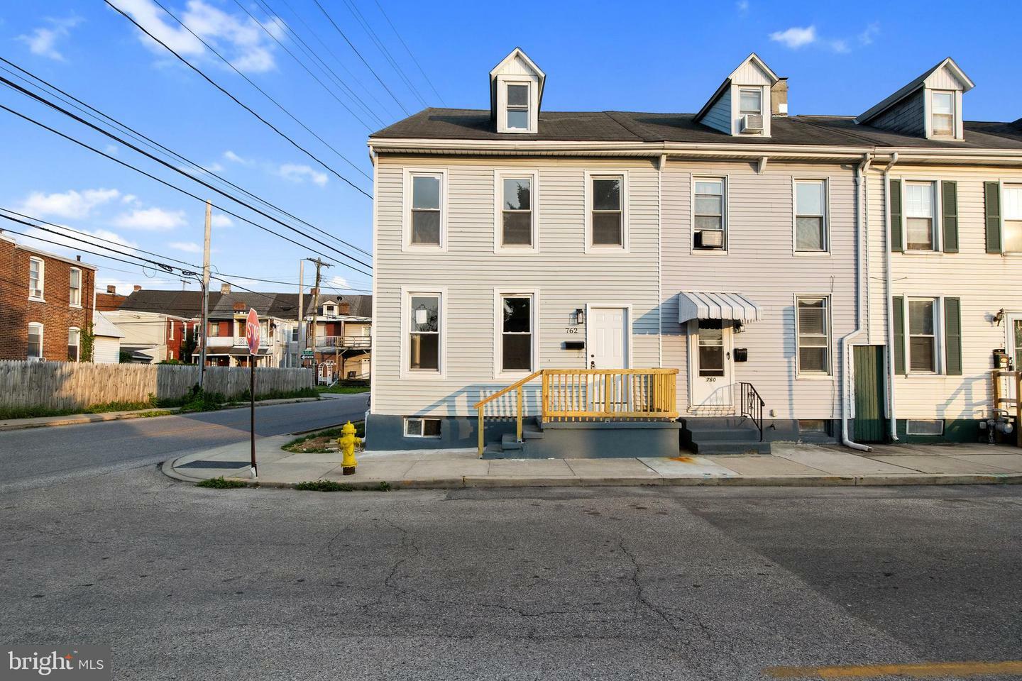 Property Photo: 762 Wallace Street PA 17403