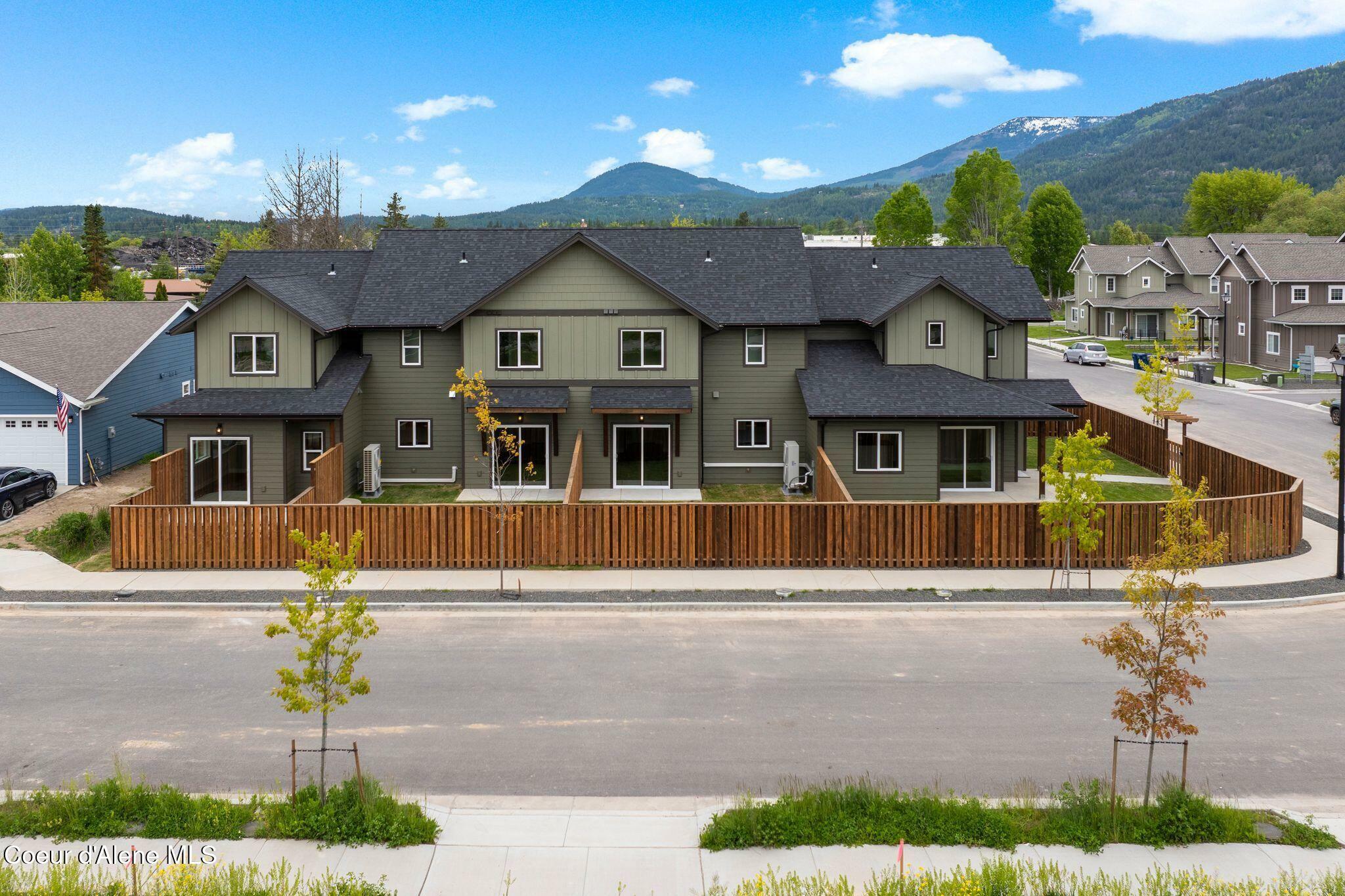 Property Photo: 1678 Onyx Ct ID 83864