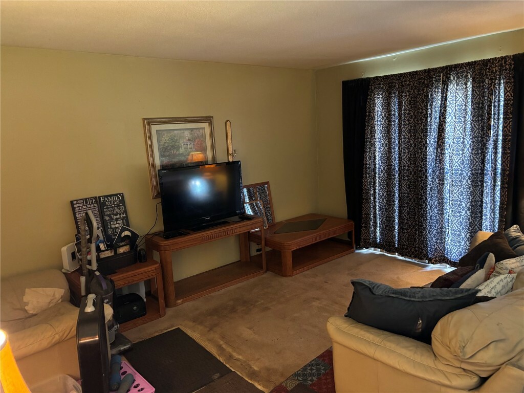 Property Photo: 4625 White Pine Drive NE IA 52402