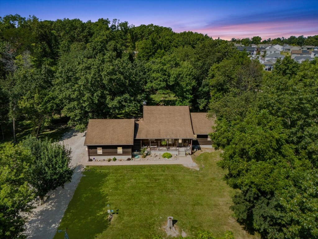 1901 42nd Street SE  Cedar Rapids IA 52403 photo