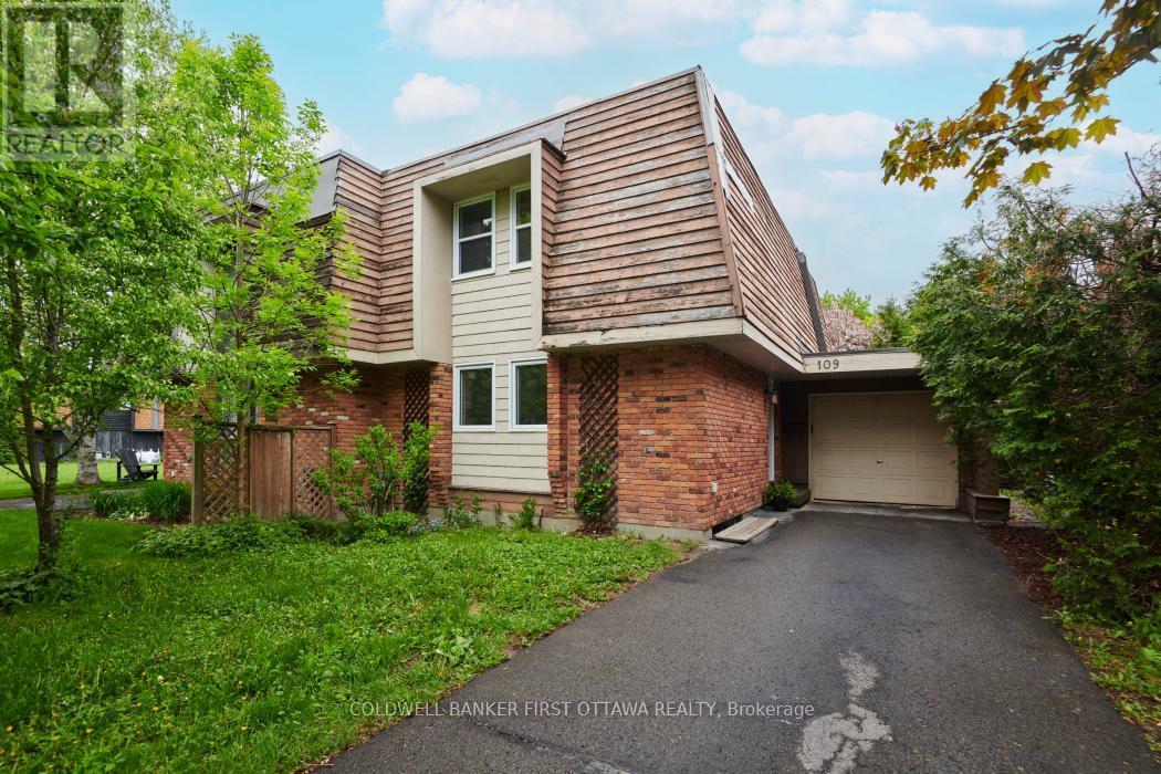 109 Penfield Drive  Ottawa ON K2K 1L9 photo