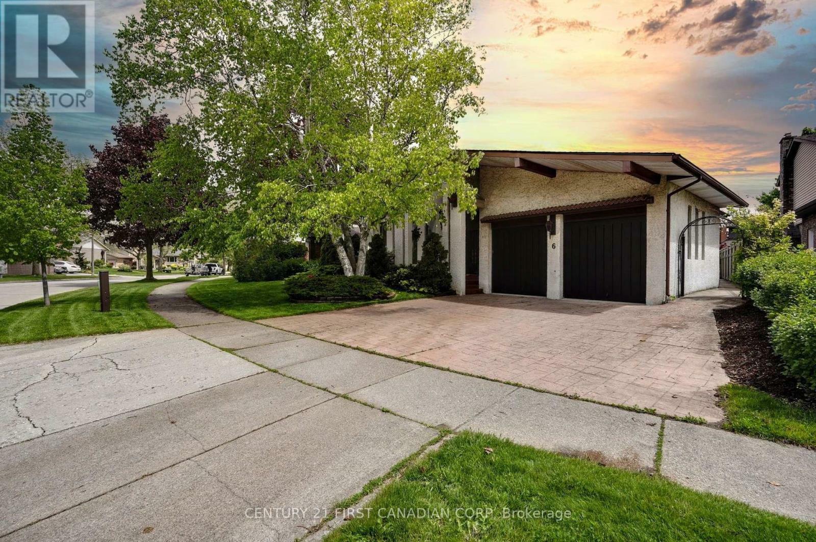 Property Photo: 6 Audubon Street ON L8J 1P7