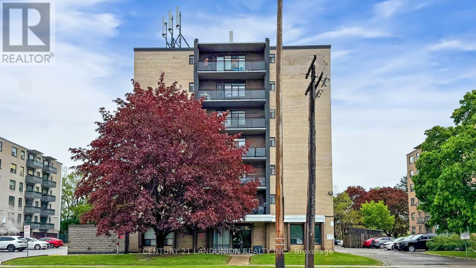 Property Photo:  825 Kennedy Road 207  ON M1K 2E6 