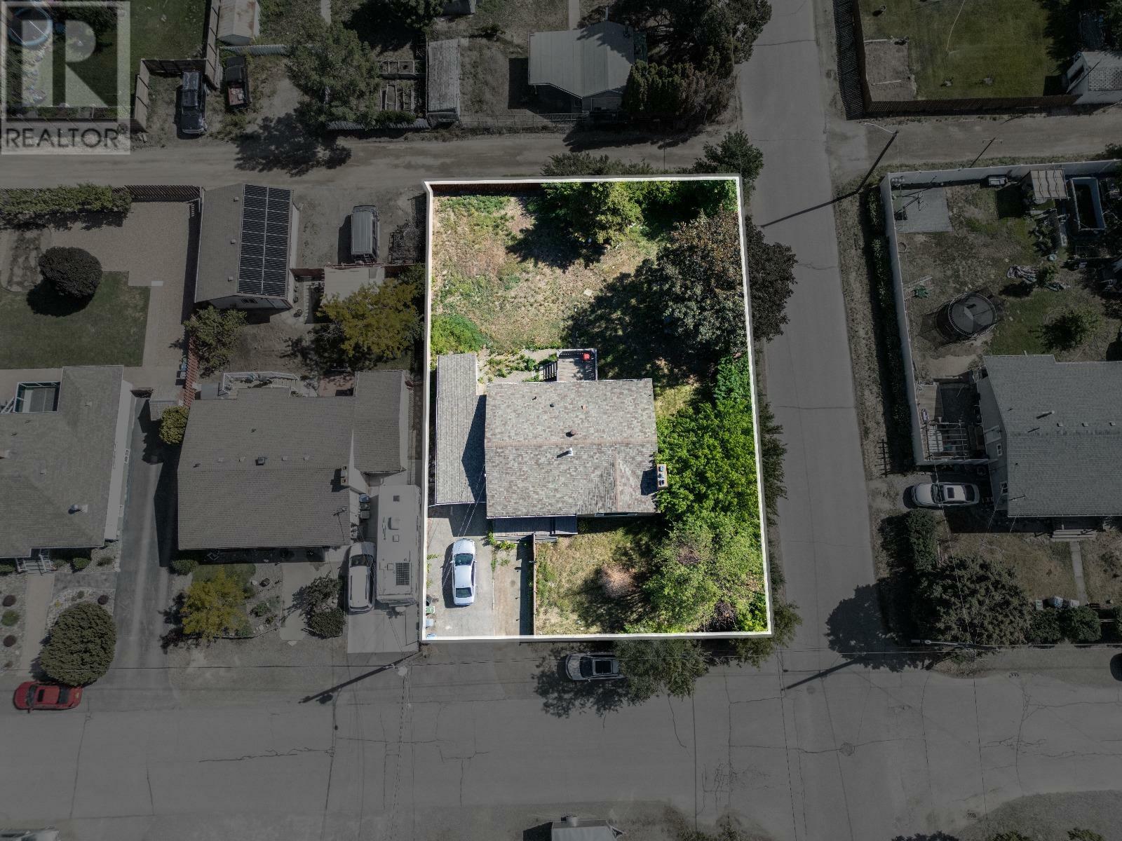 Photo de la propriété:  402 Mulberry Avenue  BC V2B 2R2 