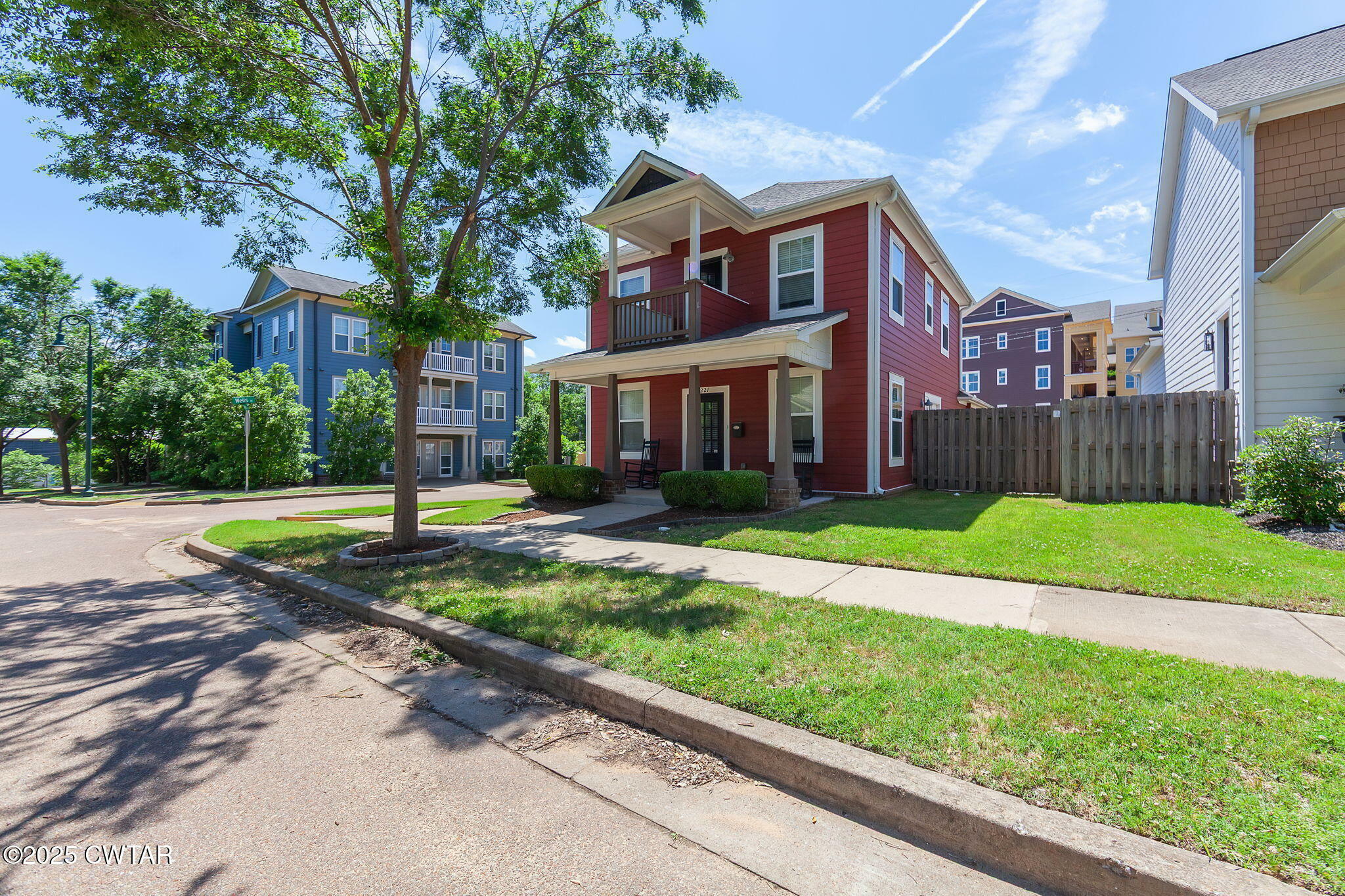 Property Photo:  221 Wells Street  TN 38301 