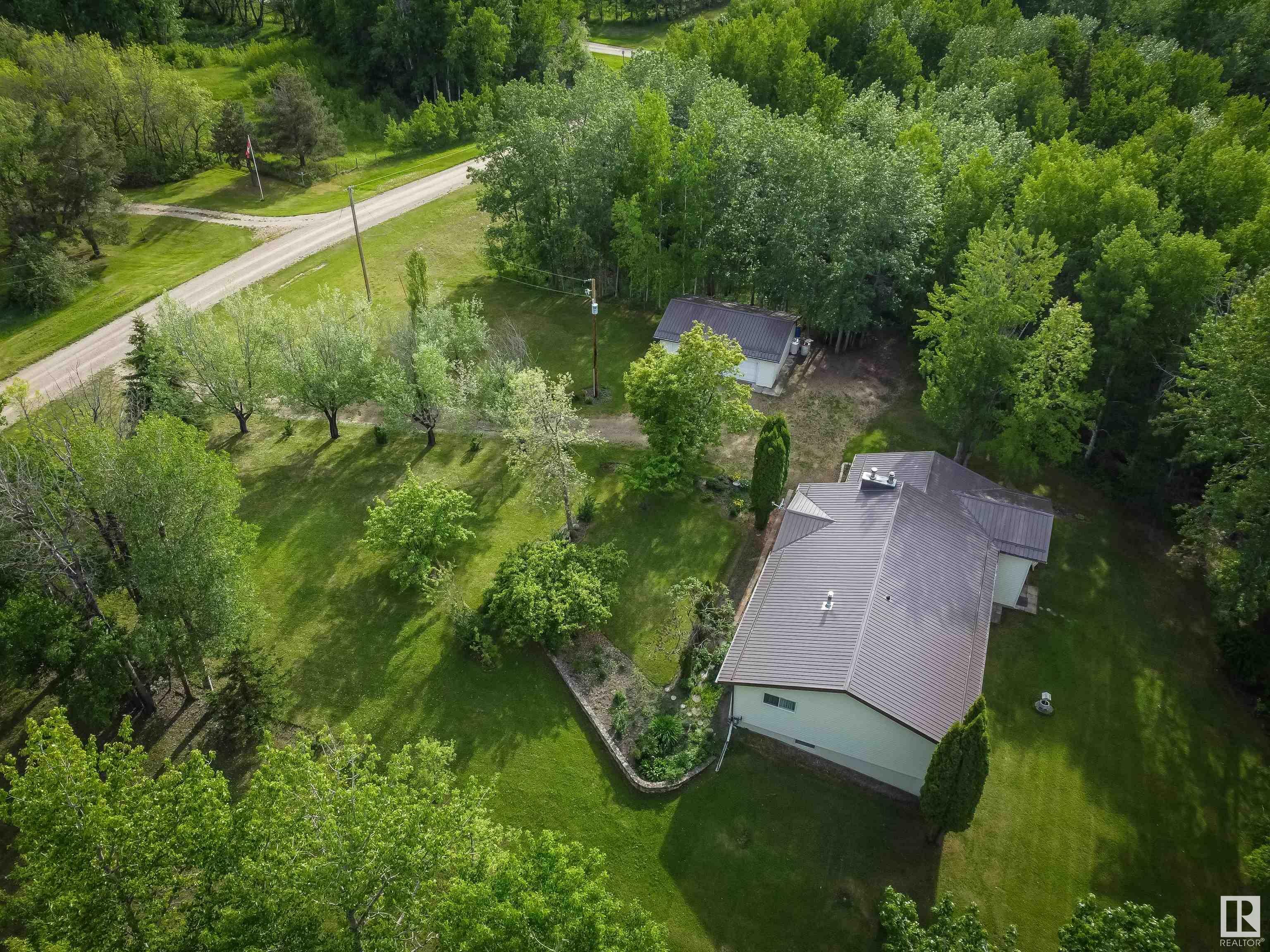 Property Photo: 54127 Rge Road 30 15 AB T0E 1V0