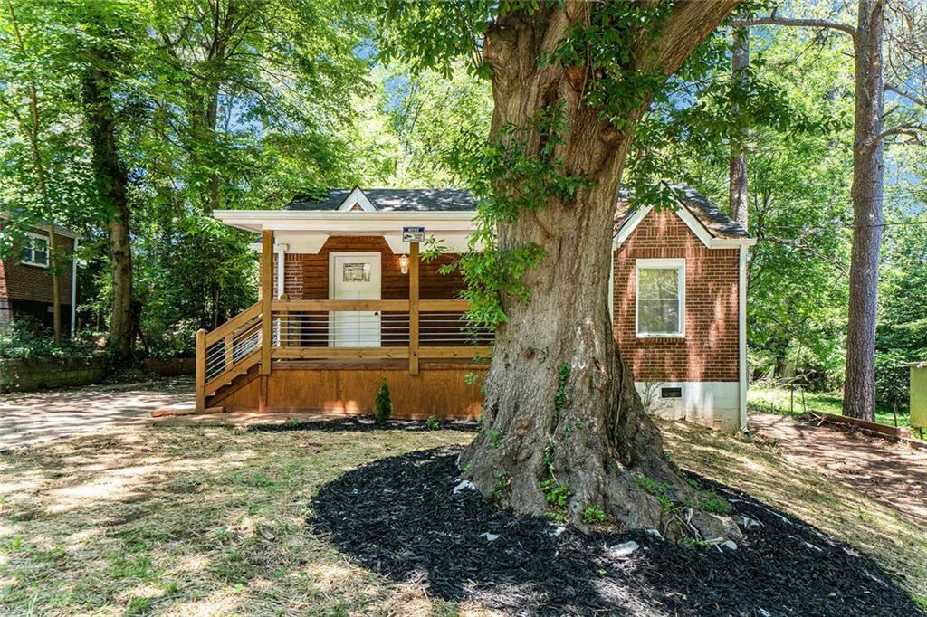 Property Photo: 2174 Rexford Drive GA 30034