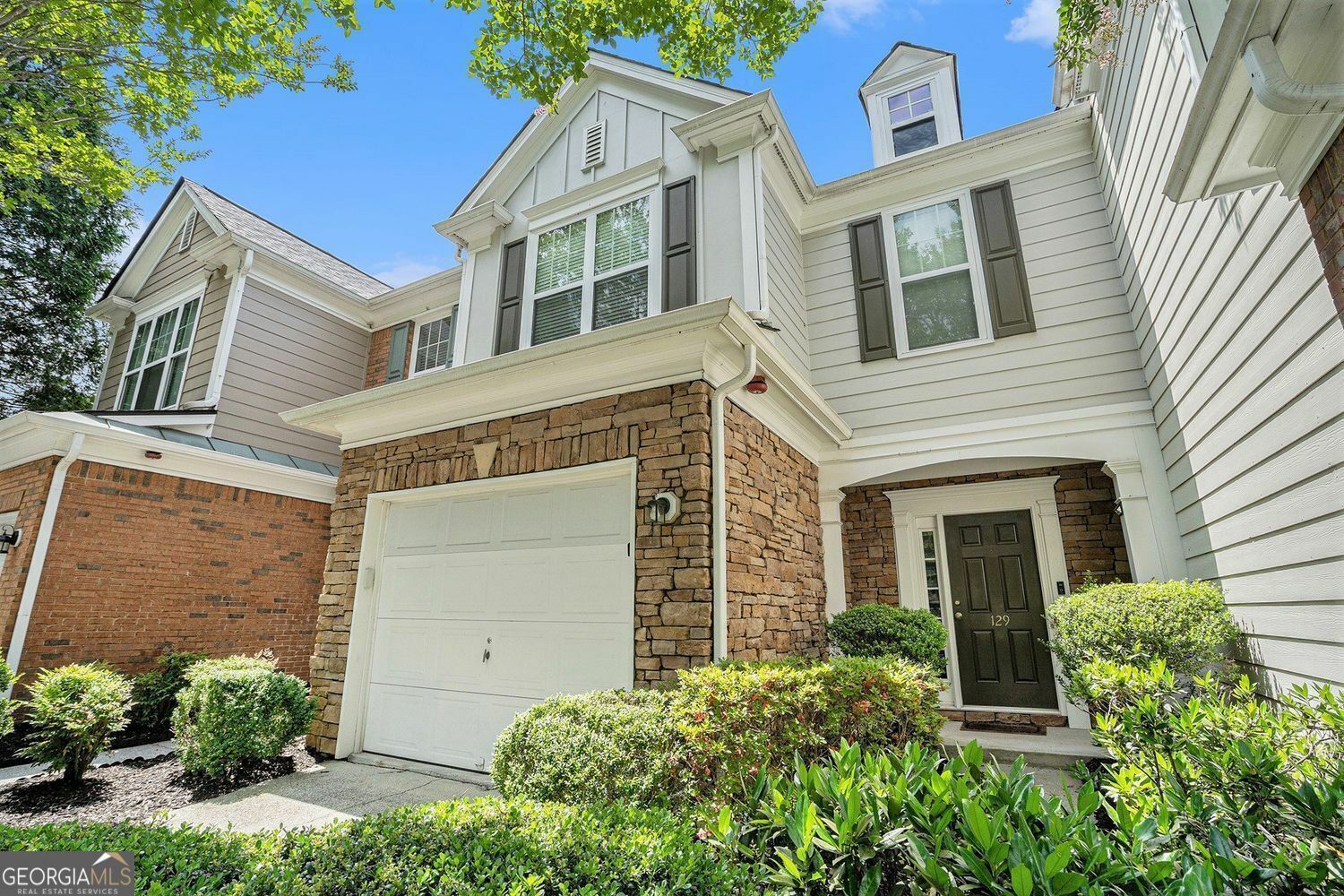 Property Photo: 129 Finsbury Lane GA 30188