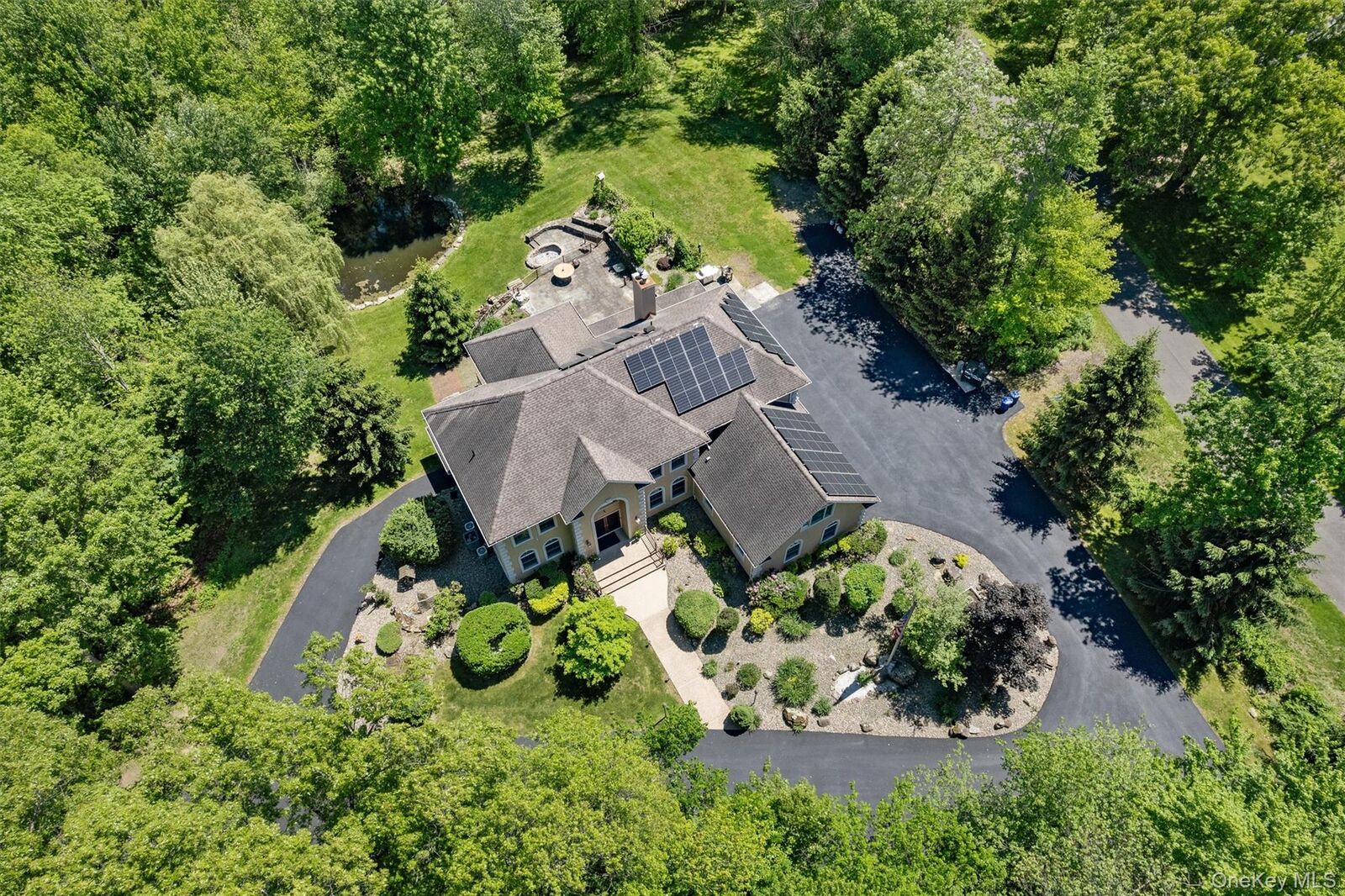 Property Photo:  7 Farm Hollow Road  NY 12518 