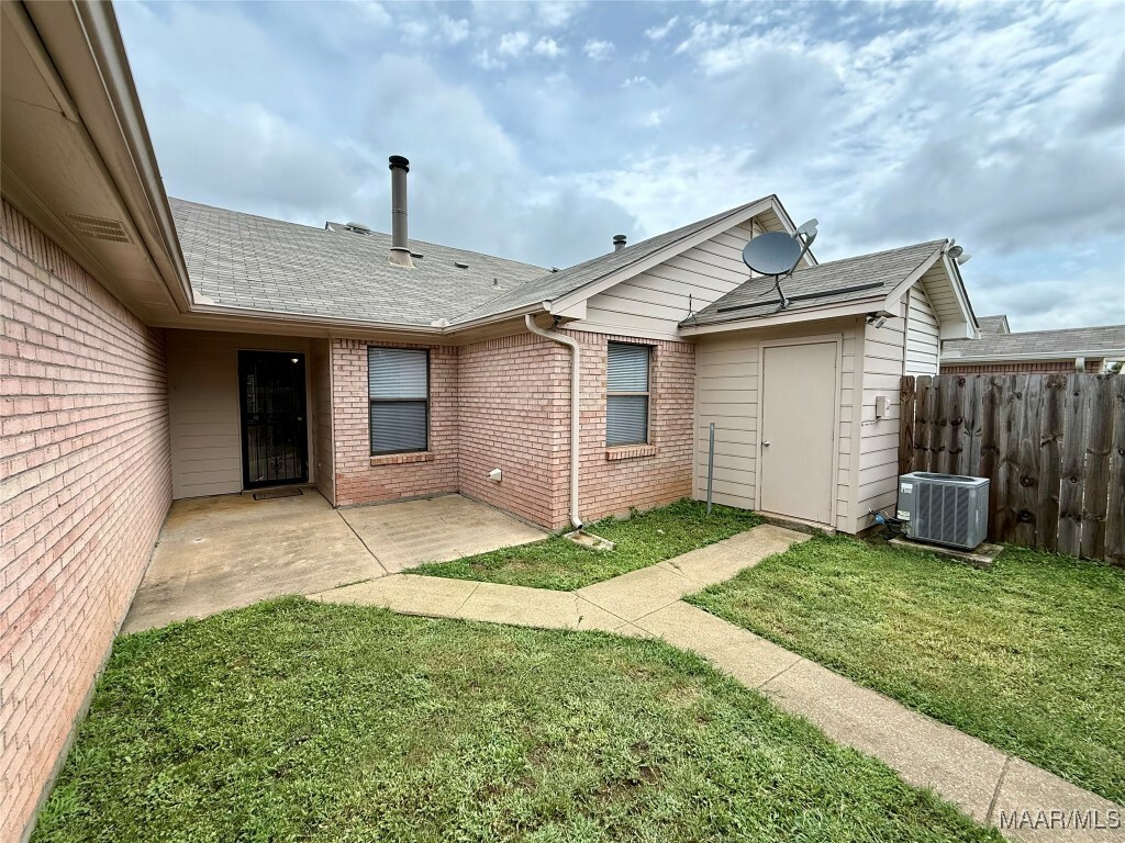 Property Photo:  6260 Bell Gables Circle  AL 36117 