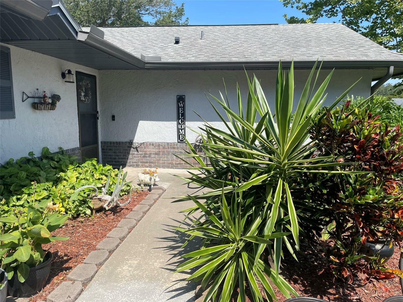 Property Photo: 4926 Reginald Road FL 32829