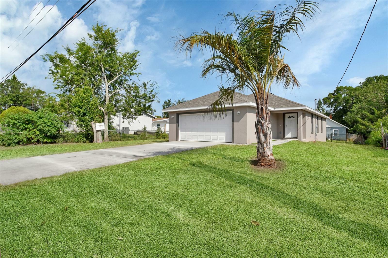 Property Photo: 1226 North Street FL 32114