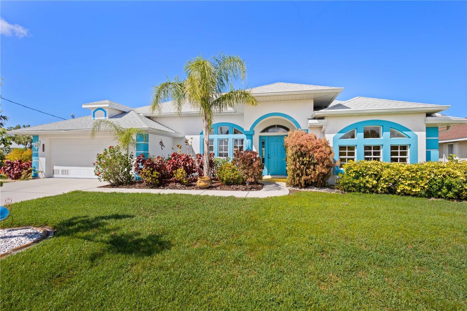 Property Photo: 116 Tournament Road FL 33947