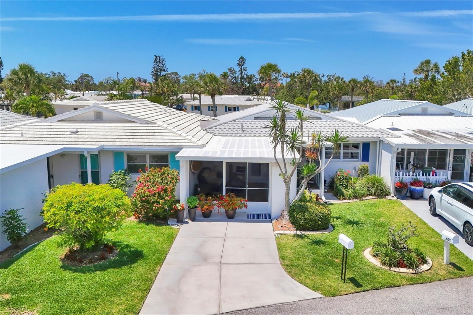 Property Photo: 608 Fair Winds Drive 608 FL 34275