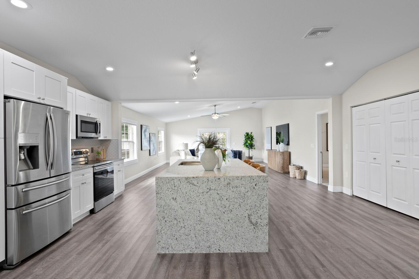 Property Photo: 4121 W San Nicholas Street FL 33629