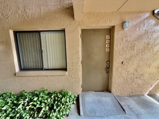 Property Photo: 5269 Vineland Road 101 FL 32811