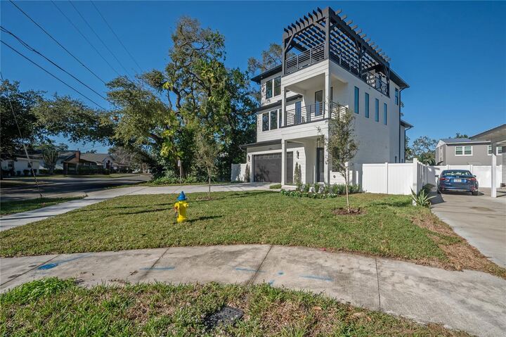 Property Photo:  2301 N Ridgewood Avenue  FL 33602 