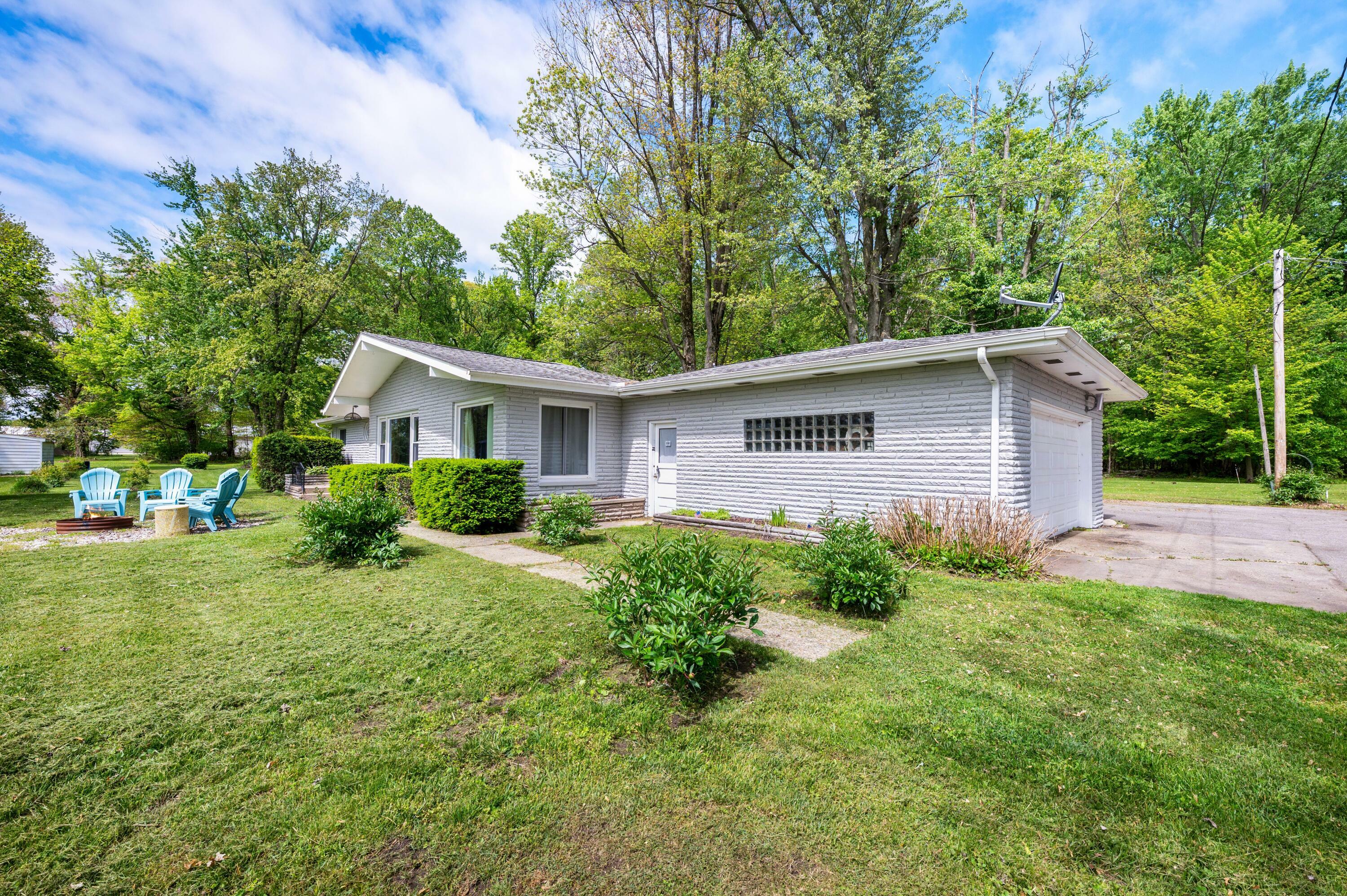 Property Photo: 5344 Paw Paw Lake Road MI 49038