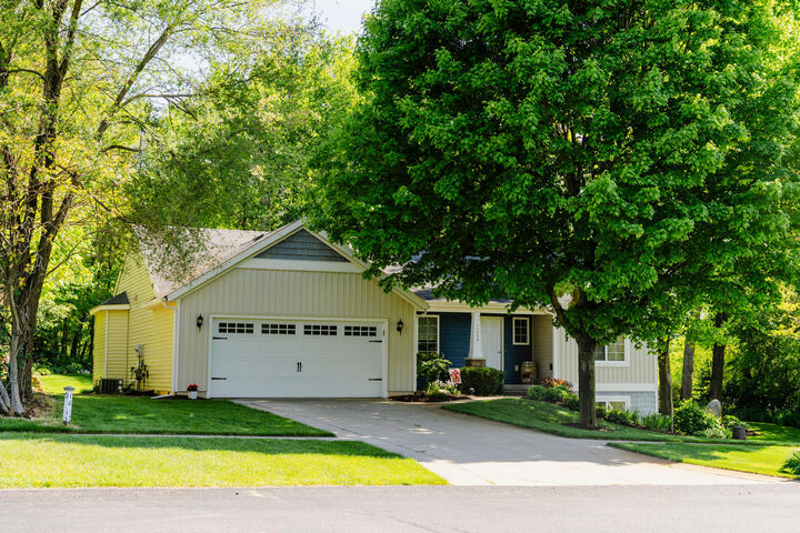 Property Photo:  11775 Crystal Ridge Drive NE  MI 49345 