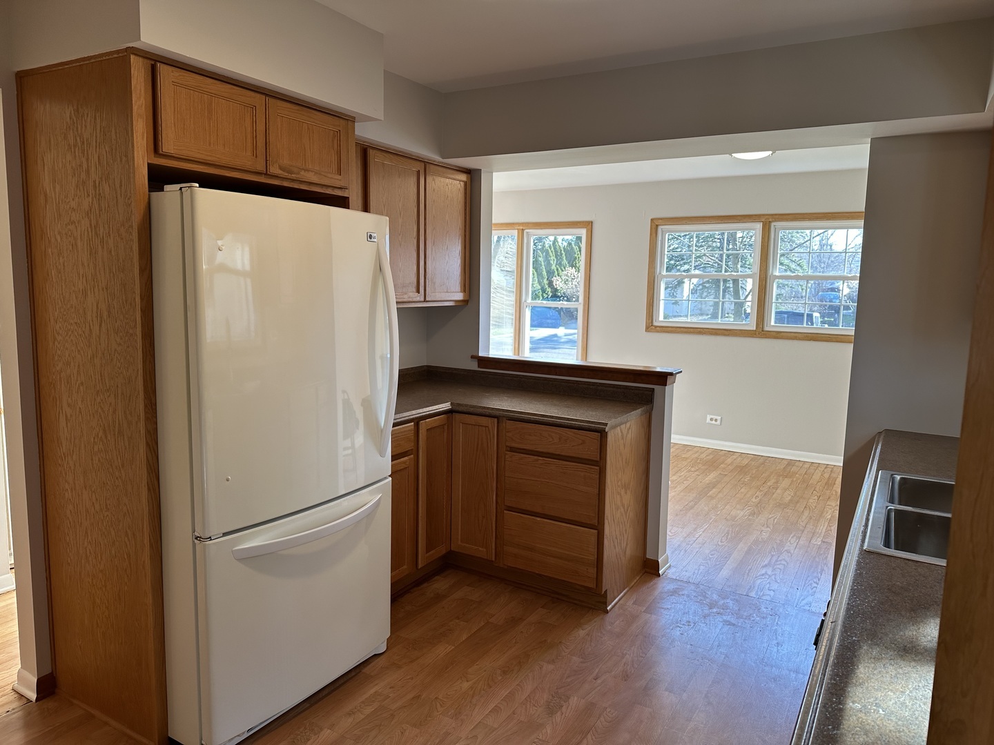 Property Photo:  1688 Locust Street  IL 60018 