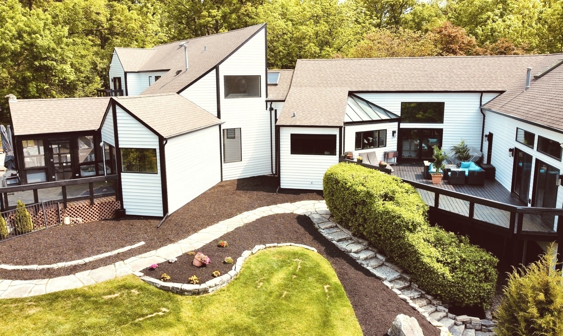 Property Photo: 112 Ravine Lane IL 60010
