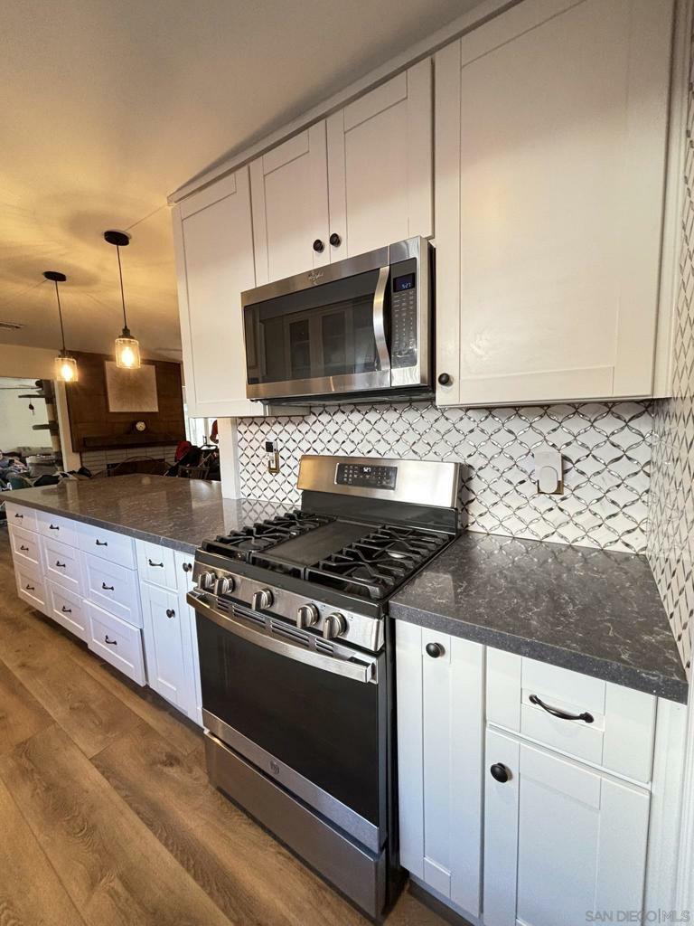 Property Photo: 8835 Haveteur Way CA 92123