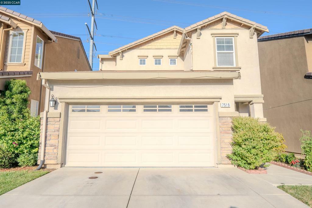 Property Photo:  7519 Georgica Way  CA 95822 