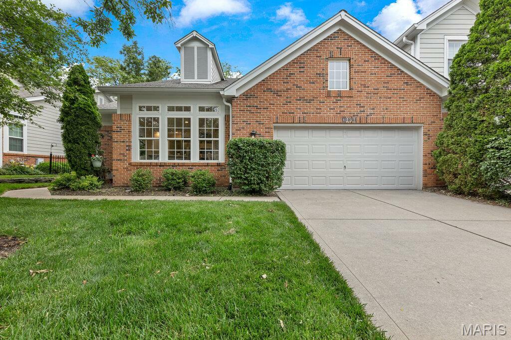 Property Photo: 16841 Chesterfield Bluffs Circle MO 63005