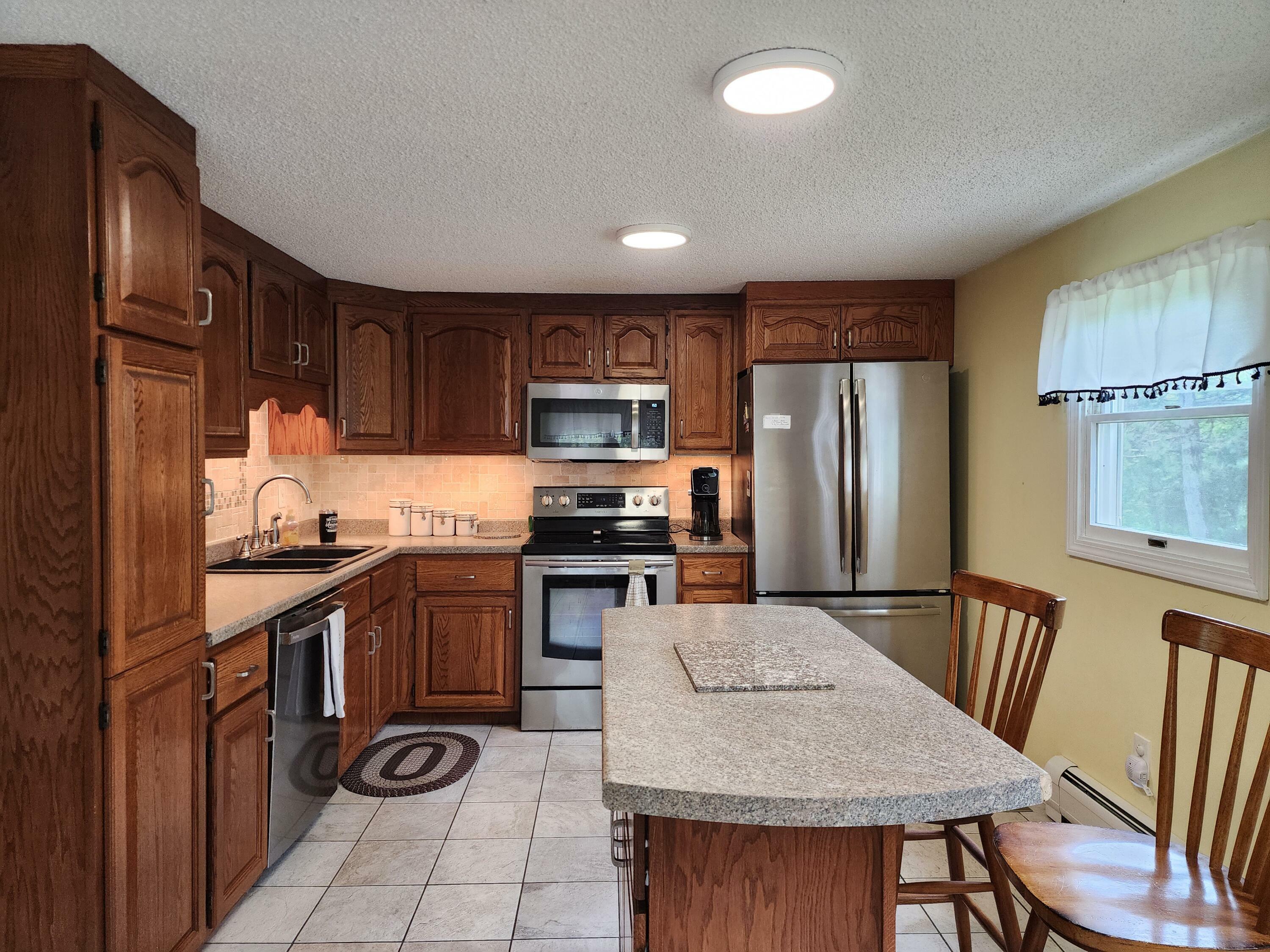 Property Photo: 136 Hallowell Road ME 04330