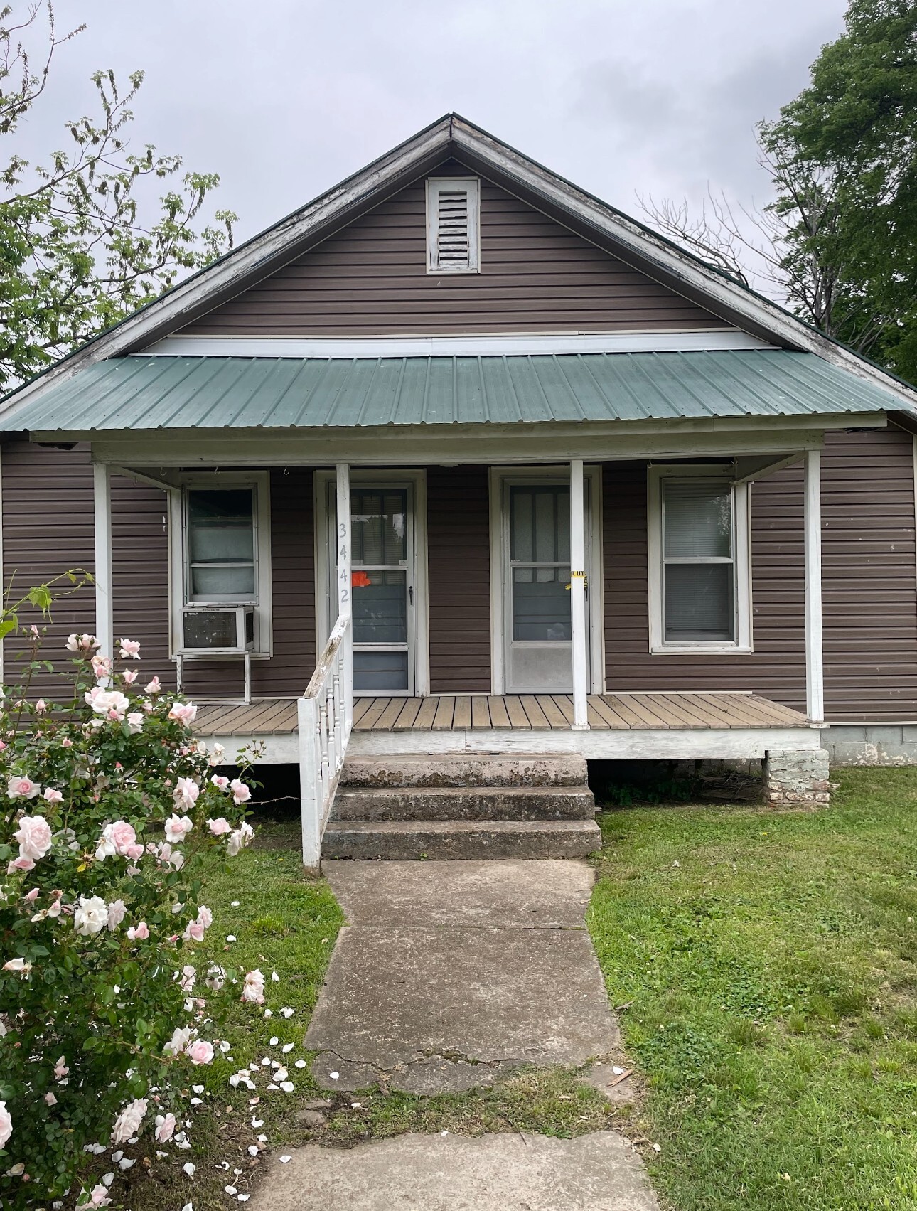 Property Photo: 3442 E Cross St TN 38253