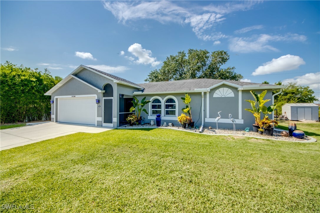 Property Photo:  14160 Cedardale Street  FL 33905 