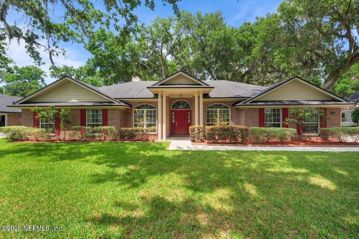 Property Photo: 2589 Scott Mill Drive S FL 32223