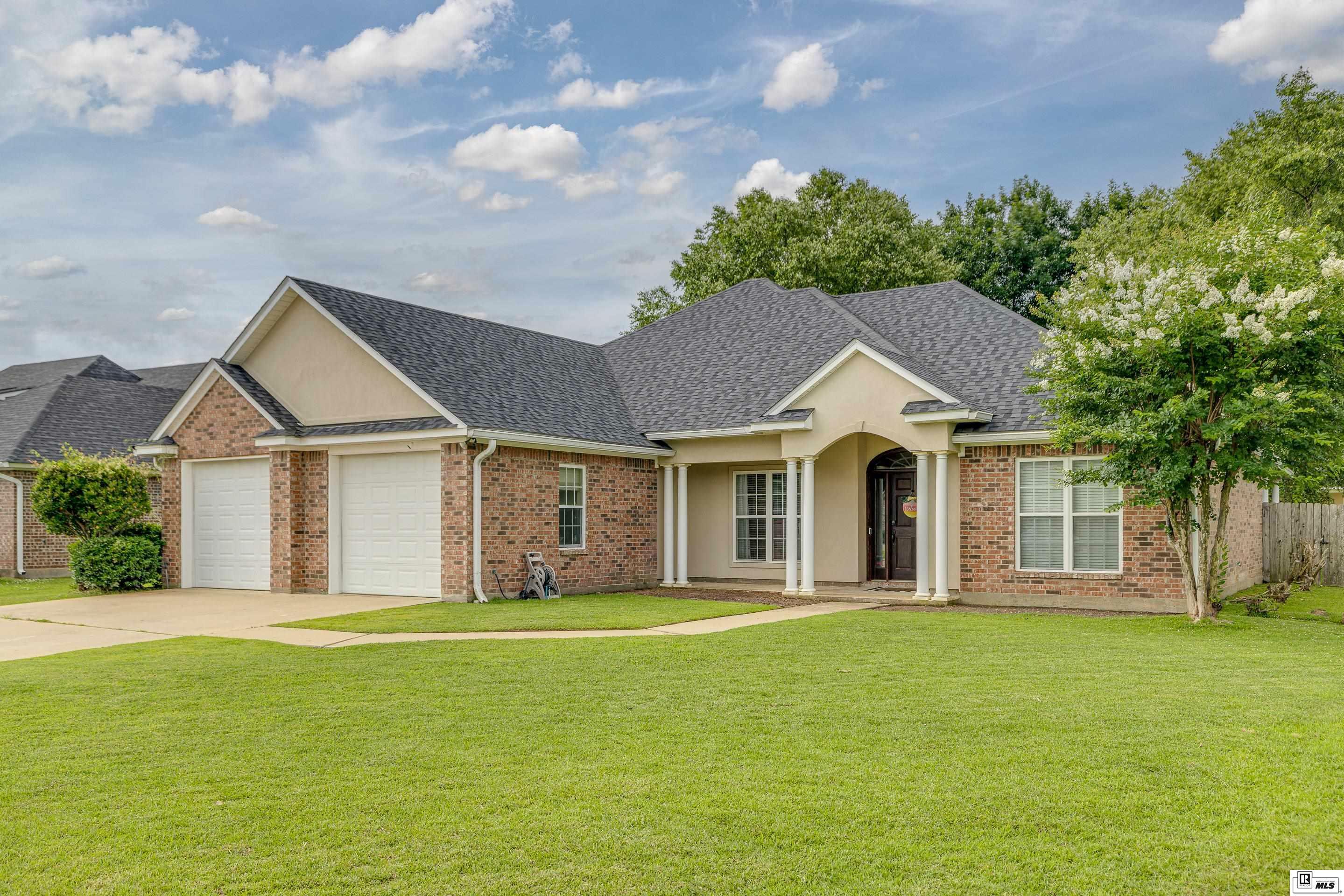 Property Photo: 121 Medalist Drive LA 71203