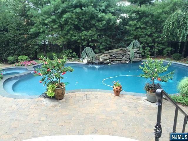 Property Photo:  50 Claremont Road  NJ 07024 
