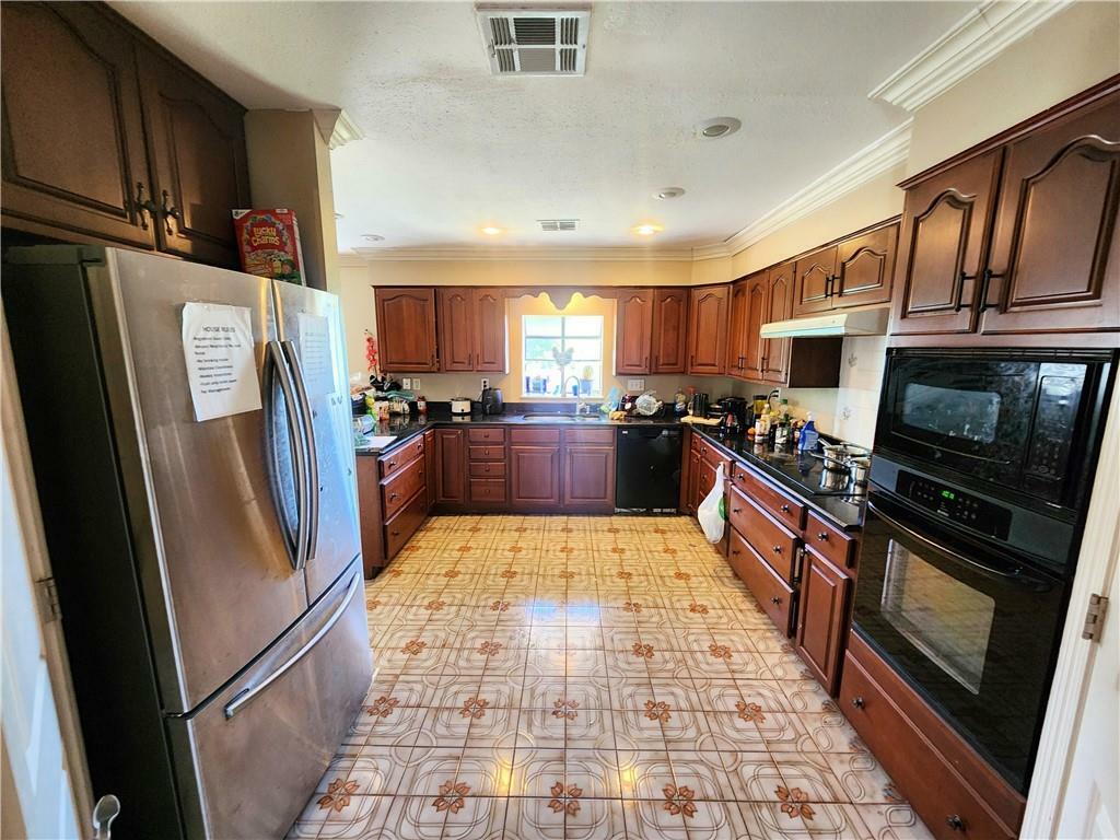 Property Photo: 30535 Highway 23 LA 70041