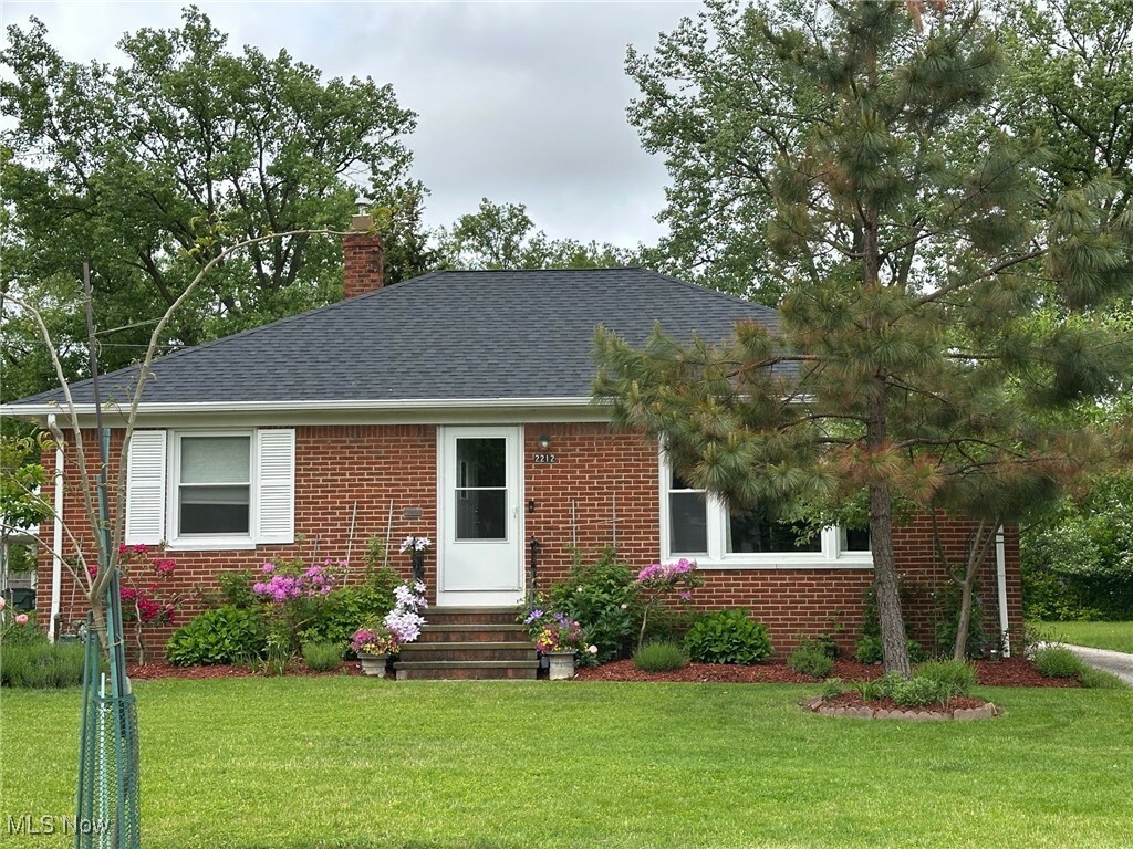 Property Photo: 2212 E 290th Street OH 44092
