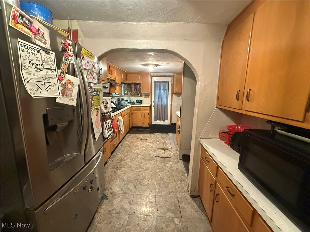 Property Photo: 155 Smithfield Street OH 44471