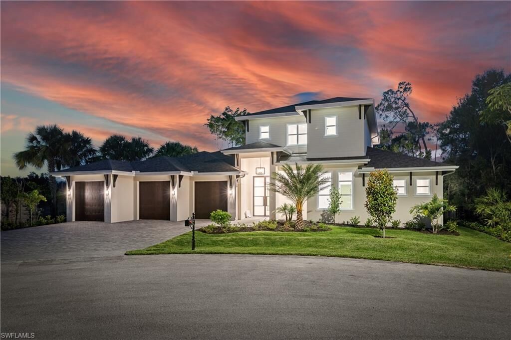 Property Photo: 2854 Coach House Way FL 34105