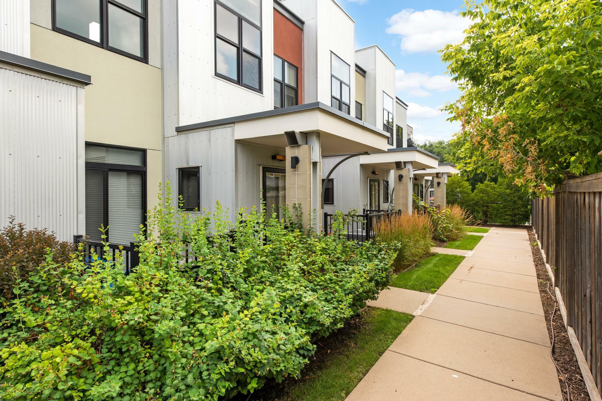 Property Photo: 2808 Aldrich Avenue S 108 MN 55408