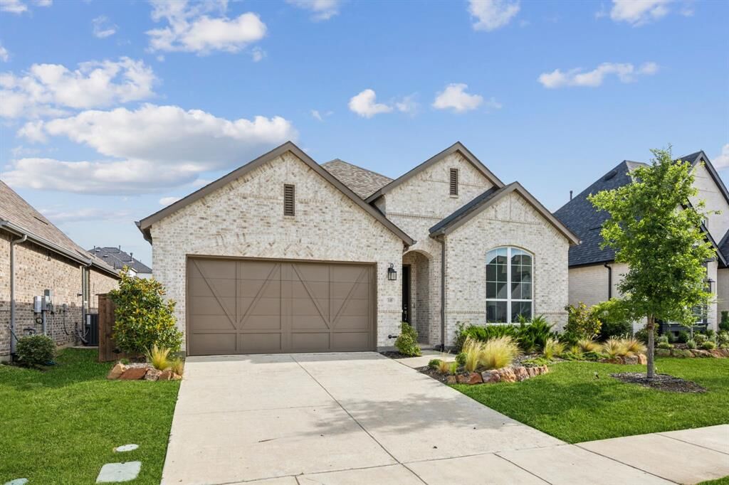 Property Photo:  3105 Eccleston Street  TX 75009