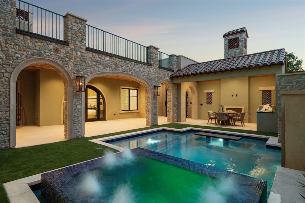 Property Photo: 36 Cardona Drive TX 76262