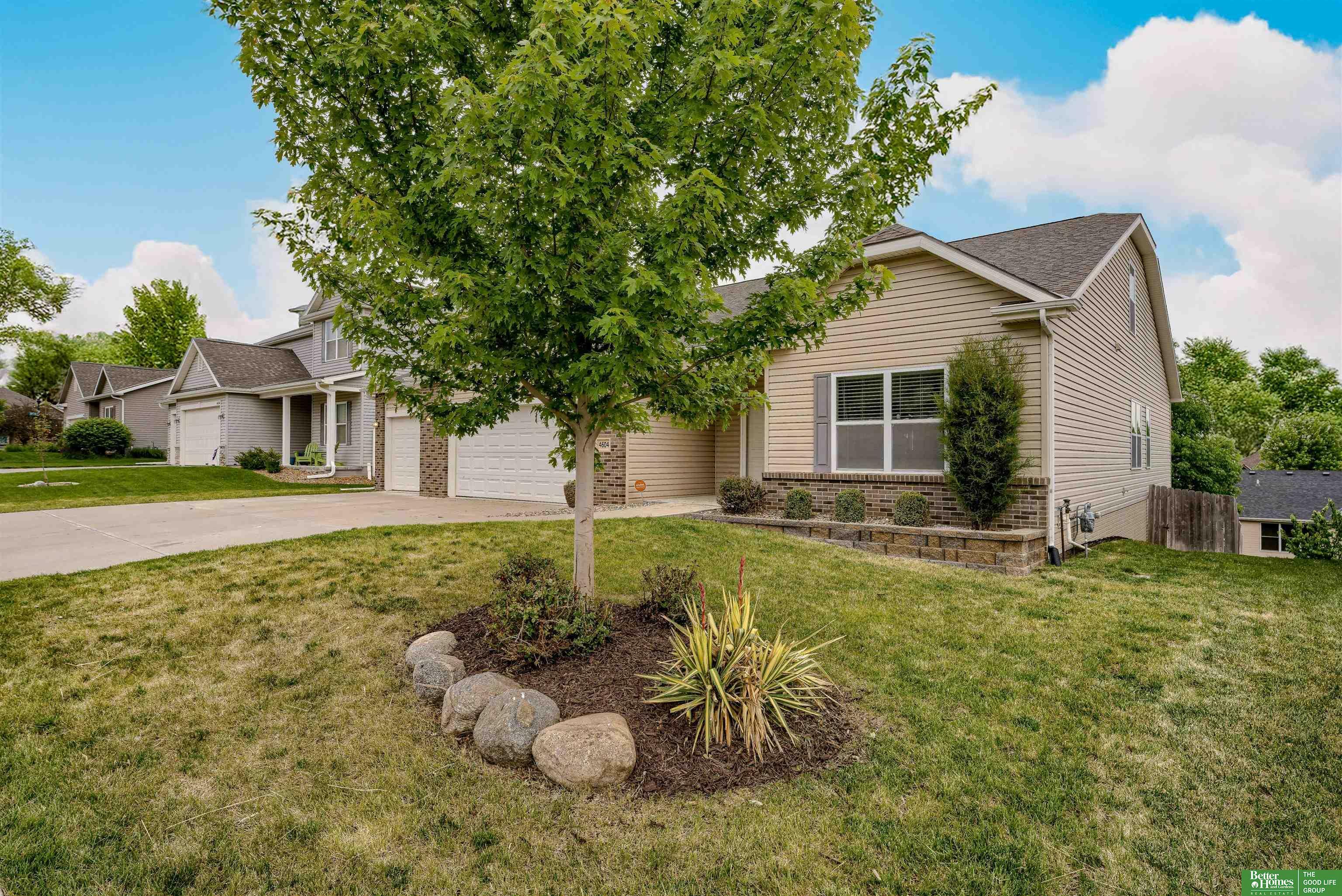 Property Photo: 4604 Hansen Avenue NE 68133