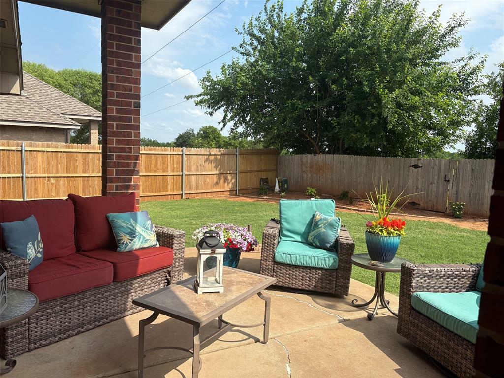 Property Photo:  1798 Long Trail  OK 73012 
