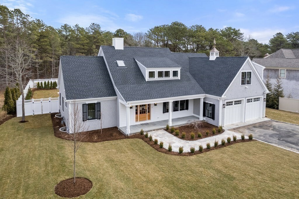 Property Photo: 10 Dawson Way MA 02536