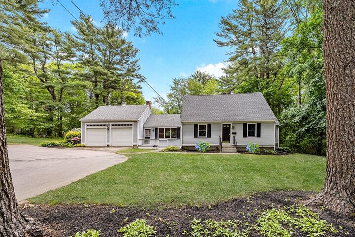 212 Cushing Street  Hingham MA 02043 photo